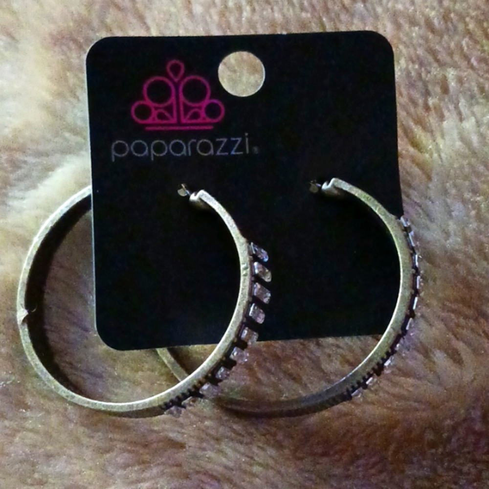 PAPARAZZI HOOP EARRINGS